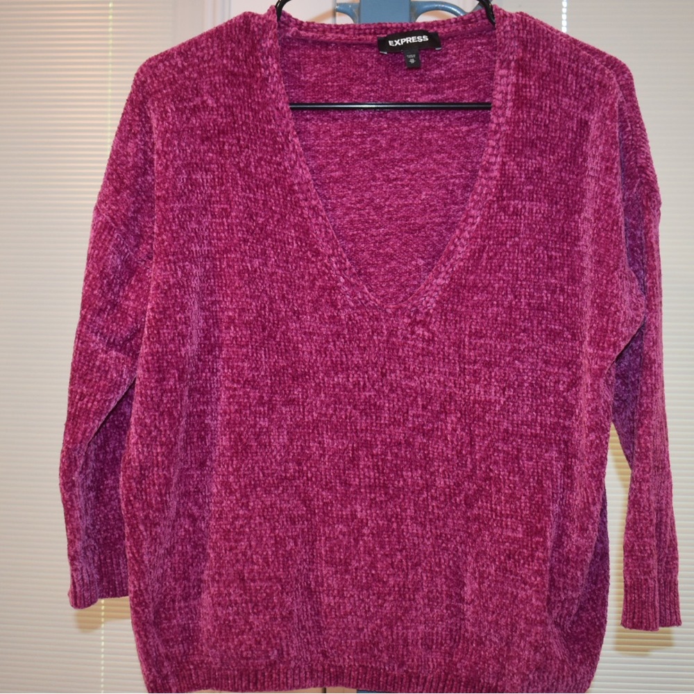 V neck velvet sweater